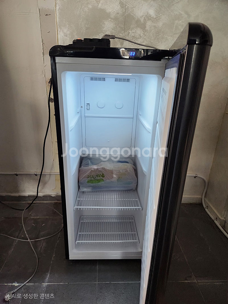 위프레시 야 UN-149SF 소형 냉장고--2